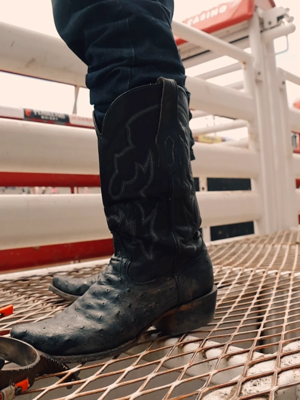 A4549 - MEN'S EMBROIDERY AND OSTRICH BLACK NARROW SQUARE TOE COWBOY BOOT - Image 4