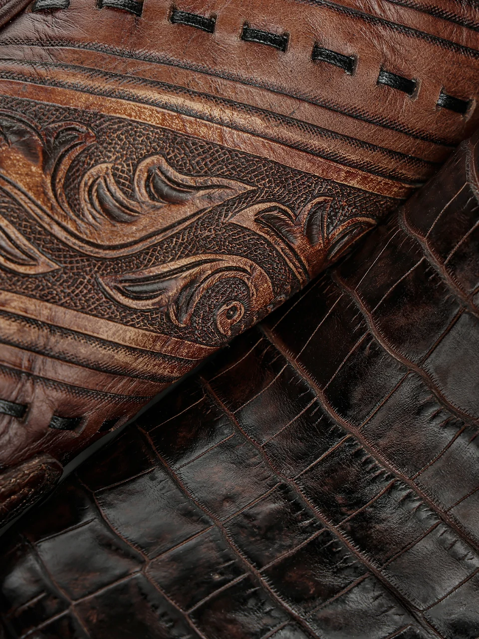 A5100 - MEN'S TOOLED AND HANDWOVEN HONEY ALLIGATOR NARROW SQUARE TOE COWBOY BOOT - Image 4