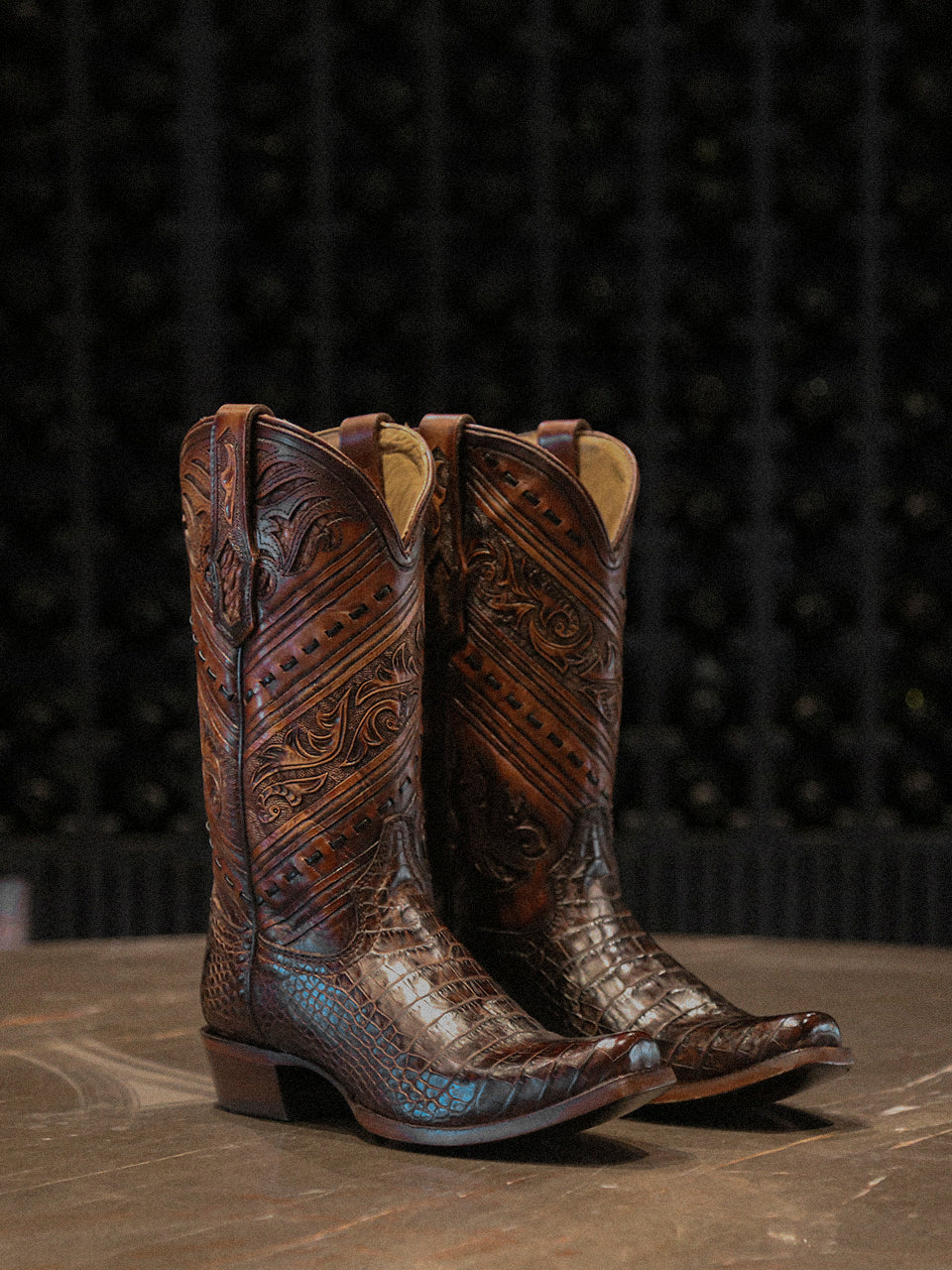 A5100 - MEN'S TOOLED AND HANDWOVEN HONEY ALLIGATOR NARROW SQUARE TOE COWBOY BOOT - Image 6