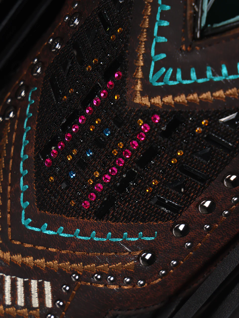 C4078 - WOMEN'S EMBROIDERY WITH LAMB FRINGE AND STUDS SNIP TOE COWBOY BOOT - Image 2