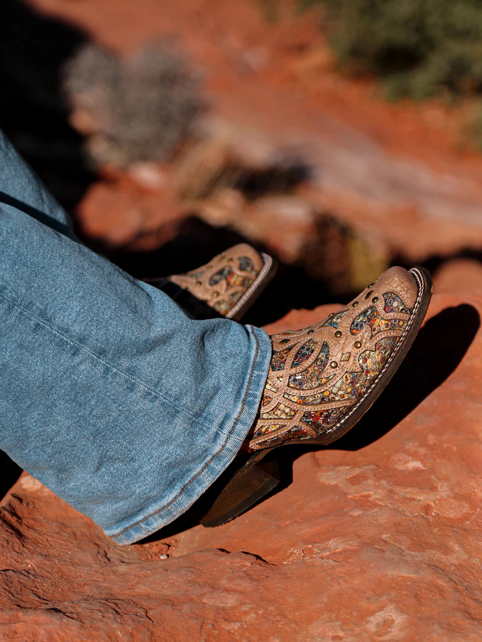 C3405 - WOMEN'S MULTICOLOR INLAY BONE SQUARE TOE COWBOY BOOT - Image 4